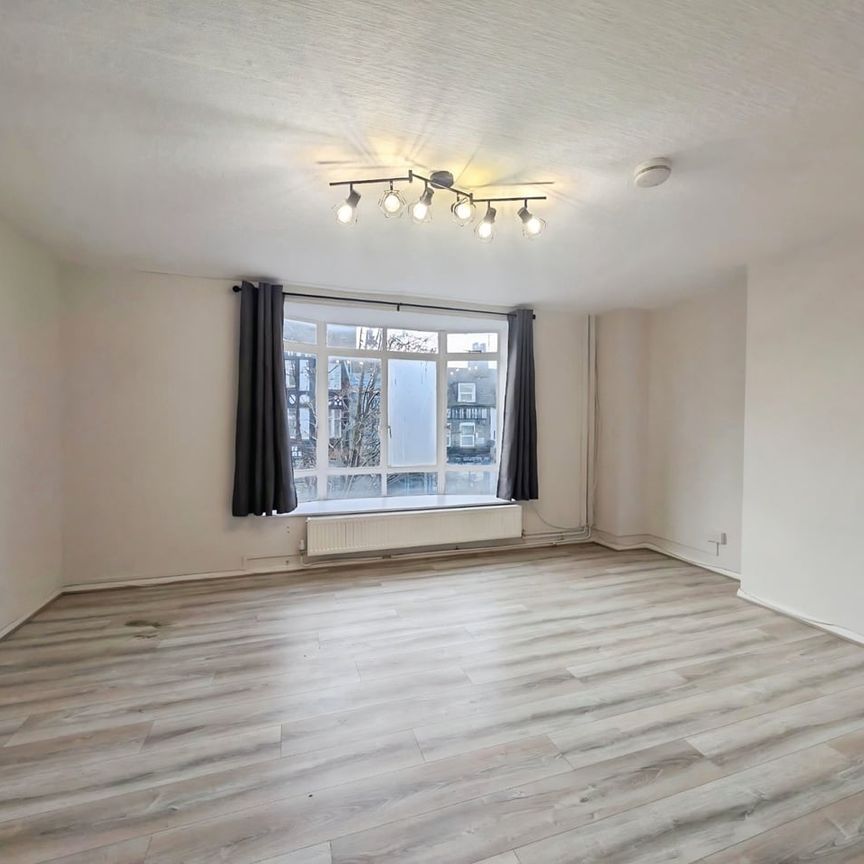 3 Bed Maisonette, High Road, N17 - Photo 1