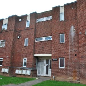 Beaconsfield, TF3 1 NH - £625 pcm - Photo 3