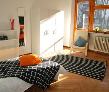 Corso Peschiera, Turin, Piedmont 10139 - Photo 2