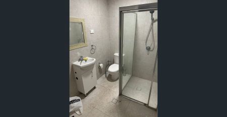 Hurry! This Won't Last Long! - Photo 5