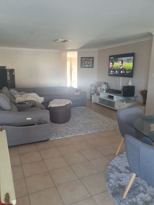 East Cannington - Photo 1