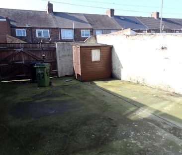 2 bedroom terraced house to rent - Photo 5