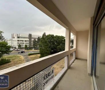 Appartement à louer 4 pièces 105.61m² - Photo 1