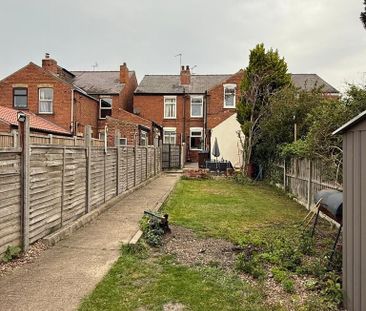 2 bedroom terraced house to rent - Photo 3