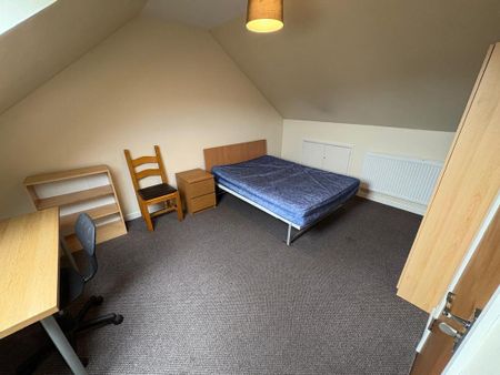 5 bedroom terraced house to rent - Photo 5