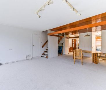 3 bedroom end of terrace house to rent - Photo 5