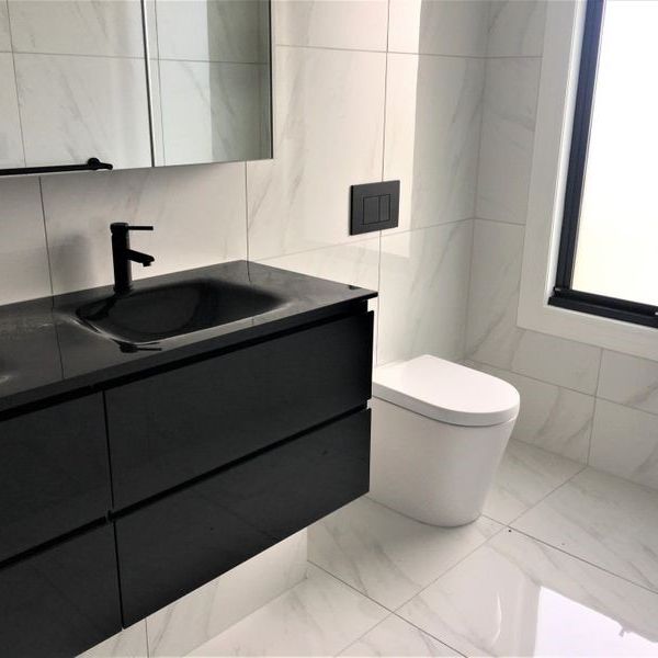 96A Marlborough Street, Bentleigh East VIC 3165 - Townhouse For Rent | Domain - Photo 1