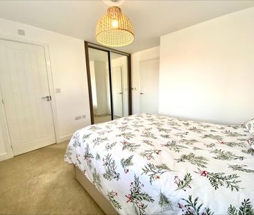 3 bedroom semi-detached house to rent - Photo 2