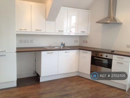 1 bedroom flat to rent - Photo 2