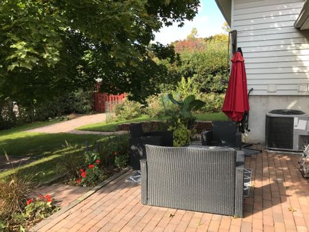 For Lease - 1088 Pearson Drive Unit# Upper, Oakville, Ontario - Photo 5