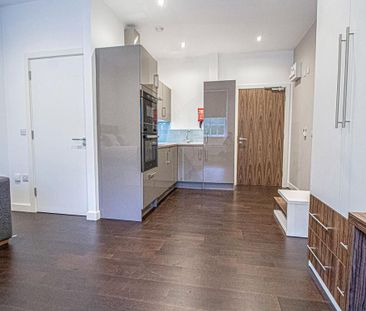 Studio to rent - Photo 3