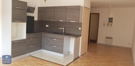 Location Appartement 2 pièces 43m² BEAUVAIS 60000 - Photo 4