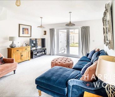 2 bedroom semi-detached house to rent - Photo 2