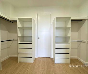 Brand New Modern Family Home! - Photo 5