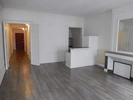 Location Appartement 2 pièces 68m² BORDEAUX 33000 - Photo 3