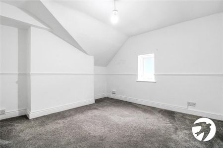 4 bedroom townhouse to rent - Photo 2