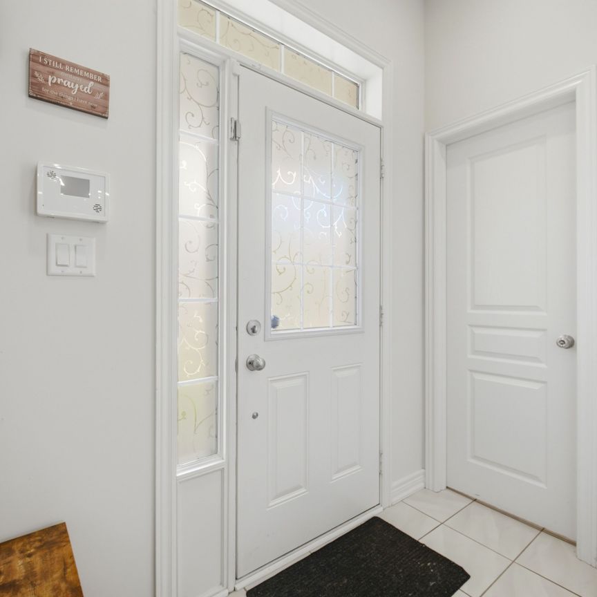 For Lease - 24 Exhibition Crescent, Brampton, Ontario - Photo 1