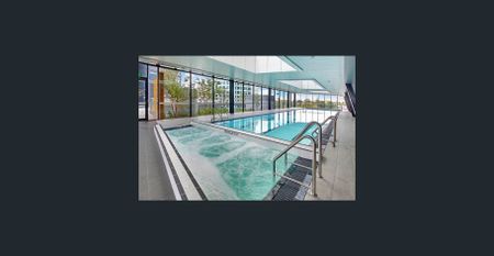 Large East Facing One Bedroom Apartment Located in The Heart of Chatswood - Photo 5