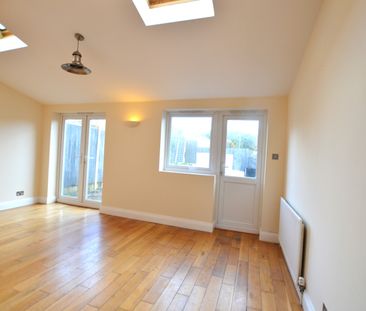 Meadows Close, Poole, BH16 5JQ - Photo 2