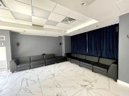 1029 King Street W #Ph832 - Photo 2