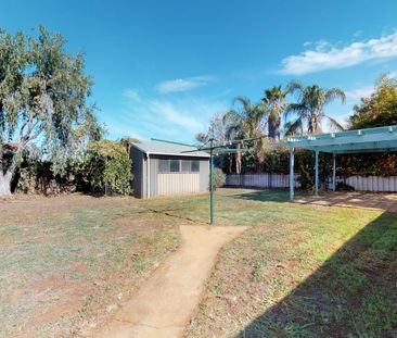 FAMILY HOME LOCATED IN NORTH DUBBO - Photo 6