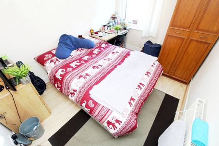 4 bedroom house to rent Jessie Road, Southsea, PO4 - Photo 5