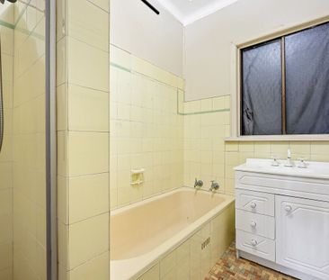 3-Bedroom Home in the Heart of Gymea - Photo 4
