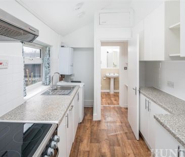 1 bedroom Flat To Let - Photo 3