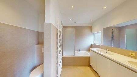 Appartement te huur - Foto 2