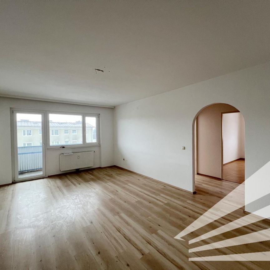 HAID - gut aufgeteilte 4-Zimmer Wohnung mit Balkon - ab sofort beziehbar! - Foto 1
