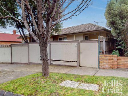 2/91 Lincoln Road, Essendon - Photo 4