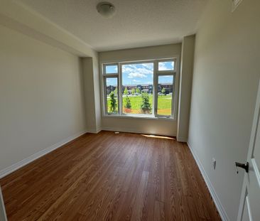 For Lease - 5 Cherry Hill Lane, Barrie, Ontario - Photo 3