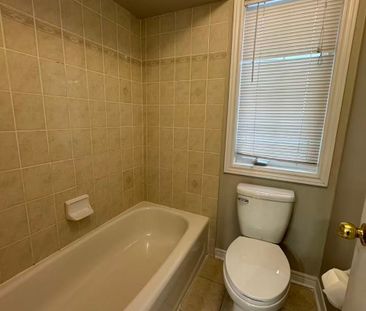 For Lease - 79 Ian Drive, Georgina, Ontario - Photo 2