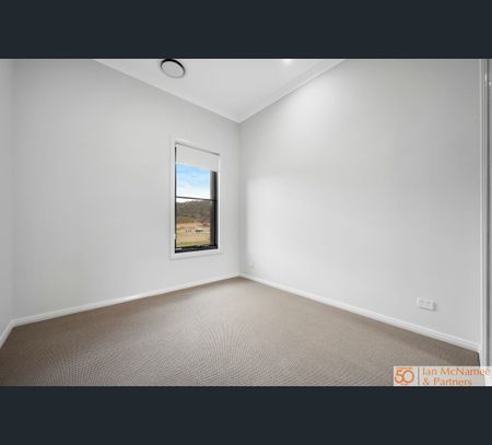 4 Petralia Street, Greenleigh, NSW 2620 - Photo 5