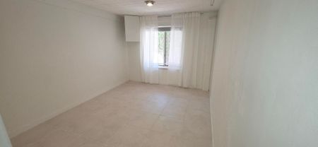 Prime Strathpine Location - Photo 5