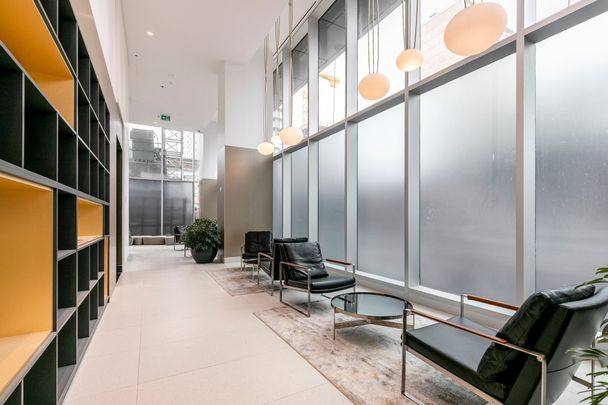 2300 Rue Tupper, Montréal - Photo 1