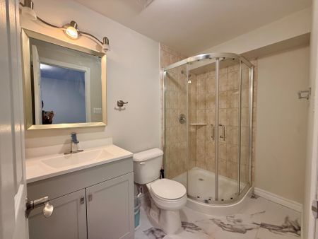 For Lease - 1744 Louise Boulevard Unit# Lower, London North, Ontario - Photo 2