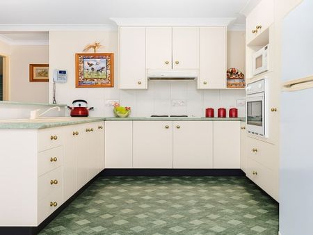 Perfect Middle Ridge Home - Photo 3