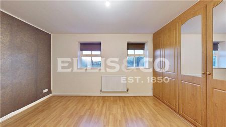 1 bedroom in a house share to rent - Photo 5