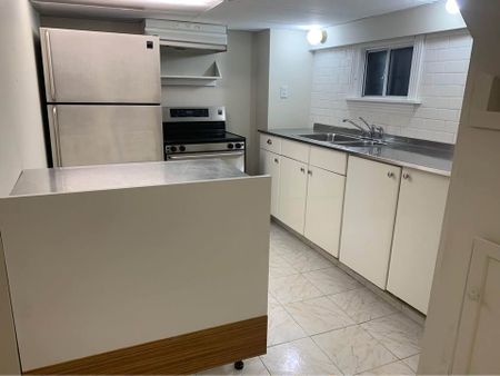 For Lease - 988 Cosburn Avenue Unit# Bsmt, Toronto, Ontario - Photo 5