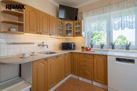 Pronájem bytu 2+1 v družstevním vlastnictví 66 m², Praha 10 - Uhříněves - Photo 4