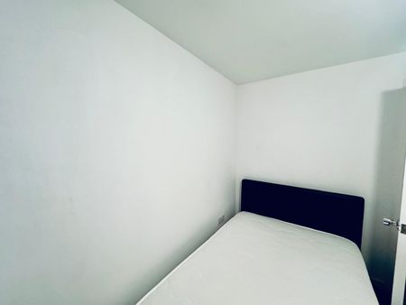 Room in a Shared House, Deep Pit Road, BS5 - Photo 3