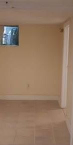 Great location - 1BR apt nr Islington subway station - Photo 4