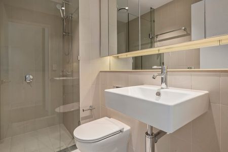 One Bedroom Apartment in 883 Collins - UNFURNISHED - Photo 4