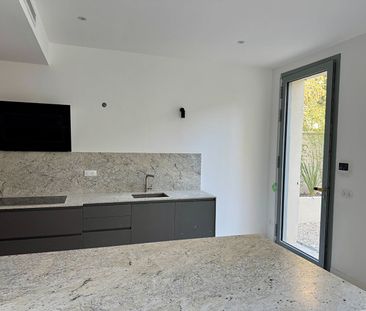 AIX CENTRE MAISON NEUVE PISCINE 240M² 5 CHAMBRES - Photo 3