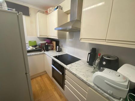 Studio to rent - Photo 3