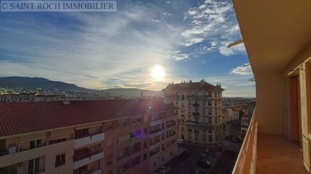 Location Appartement 3 pièces 63m² NICE 06000 - Photo 5