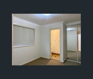 Main bedroom with second toilet - Photo 1