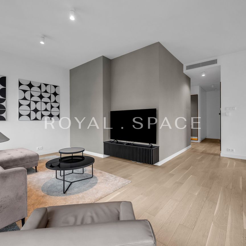 Apartament na 13 piętrze w Mennica Residence! - Photo 1