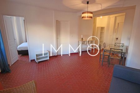 Location Appartement 2 pièces 43m² MARSEILLE 1er - Photo 2